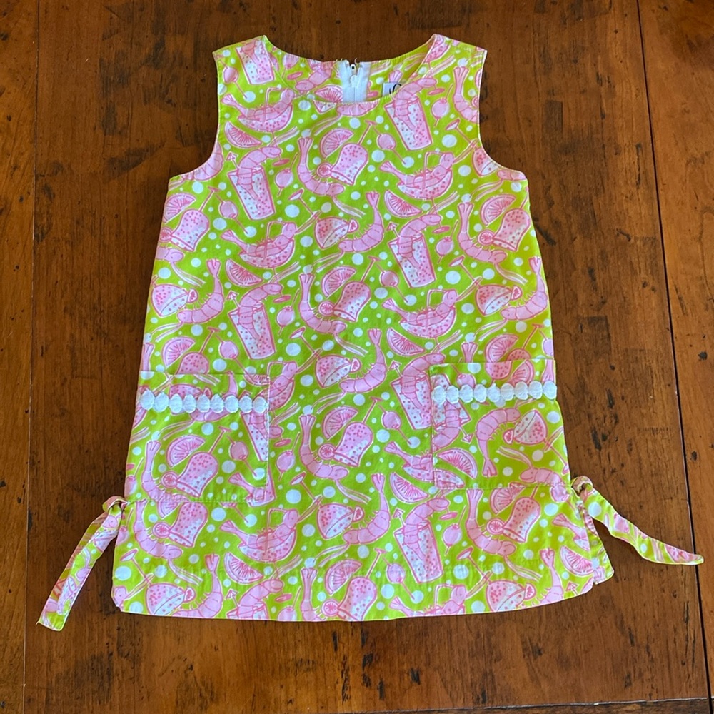 Excellent condition Lilly Pulitzer shrimp cocktail dress